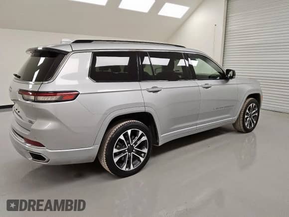 2023 Jeep Grand Cherokee Overland с VIN 1C4RJKDG3P8107675, выставлен на аукционе Copart как лот 70921425 с пробегом 90 777 миль миль и Чистый • Clean title. История ставок и продаж доступна на DreamBid. Изображение 3.