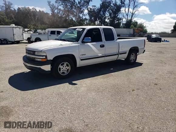 2001 Chevrolet Silverado 1500 LS with VIN 2GCEC19V611190085, listed as a Copart auction lot 72036335 with 165,772 mi miles and Salvage title. Bid and sale history available at DreamBid. Image 13.