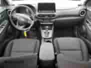 2023 Hyundai Kona SEL с VIN KM8K32AB5PU972574, выставлен на аукционе Copart как лот 67406895 с пробегом 37 210 миль миль и Списание • Salvage title. История ставок и продаж доступна на DreamBid. Изображение 8.