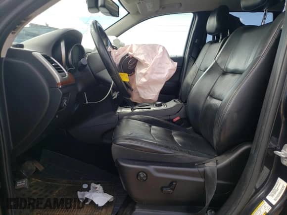 2013 Jeep Grand Cherokee Limited z VIN 1C4RJFBG6DC523884, wystawiony jako Copart lot #82273625 z przebiegiem Nie podano mil oraz Szkoda całkowita • Salvage title. Historia ofert i sprzedaży dostępna na DreamBid. Obrazek 7.