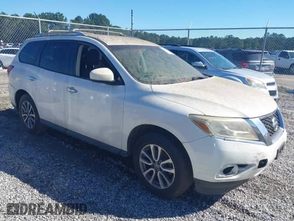 2013 Nissan Pathfinder SL with VIN 5N1AR2MN5DC667576, listed as a IAAI auction lot 43445497 with 209,724 mi miles and . Bid and sale history available at DreamBid. Image 1.