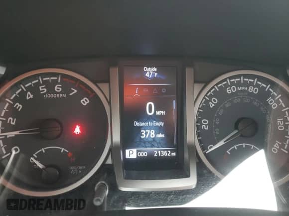 2022 Toyota Tacoma SR5 с VIN 3TMCZ5AN5NM488103, выставлен на аукционе Copart как лот 90063915 с пробегом 21 362 миль миль и Списание • Salvage title. История ставок и продаж доступна на DreamBid. Изображение 9.