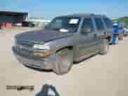 2002 Chevrolet Tahoe LS with VIN 1GNEC13Z42R257746, listed as a IAAI auction lot 43420920 with 255,761 mi miles and . Bid and sale history available at DreamBid. Image 2.
