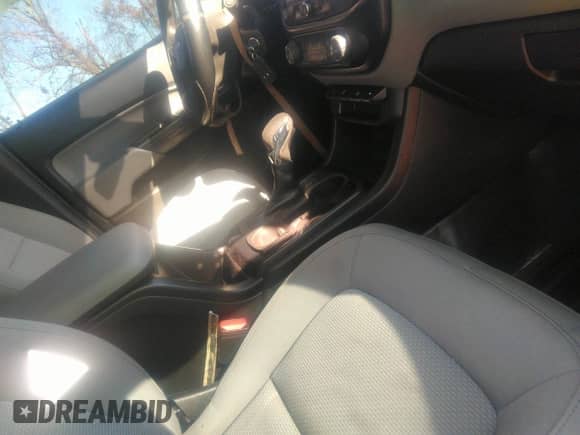 2022 Chevrolet Colorado 2WD Work Truck с VIN 1GCGSBEN4N1147688, выставлен на аукционе IAAI как лот 40993608 с пробегом 129 023 миль миль и . История ставок и продаж доступна на DreamBid. Изображение 5.