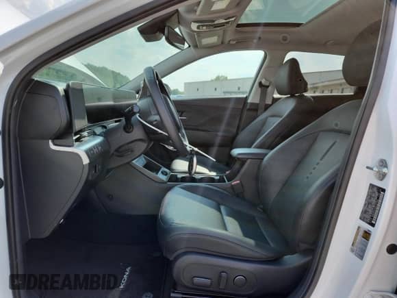 2025 Hyundai Kona Limited с VIN KM8HECA36SU187962, выставлен на аукционе Copart как лот 60144865 с пробегом 14 102 миль миль и Списание • Salvage title. История ставок и продаж доступна на DreamBid. Изображение 7.