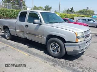 2005 Chevrolet Silverado 1500 LS with VIN 2GCEC19T151198938, listed as a IAAI auction lot 42583536 with 130,966 mi miles and . Bid and sale history available at DreamBid. Image 1.