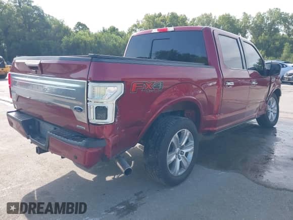 2018 Ford F-150 XL z VIN 1FTEW1EG2JFD04770, wystawiony jako IAAI lot #43017519 z przebiegiem 140 226 mil mil oraz . Historia ofert i sprzedaży dostępna na DreamBid. Obrazek 4.