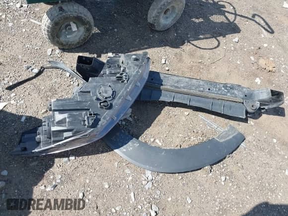 2020 Hyundai Tucson Value с VIN KM8J3CA47LU207413, выставлен на аукционе IAAI как лот 43064524 с пробегом 101 678 миль миль и . История ставок и продаж доступна на DreamBid. Изображение 12.