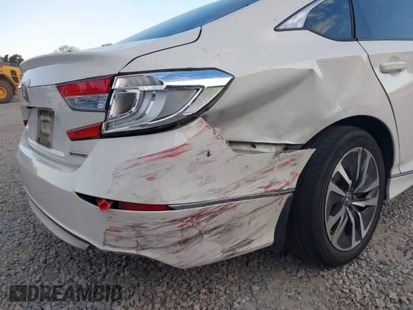 2018 Honda Accord EX z VIN 1HGCV3F41JA003951, wystawiony jako IAAI lot #43423979 z przebiegiem 133 663 mil mil oraz . Historia ofert i sprzedaży dostępna na DreamBid. Obrazek 6.