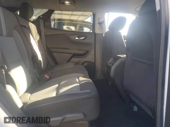 2025 Chevrolet Blazer LT z VIN 3GNKBCR45SS157469, wystawiony jako Copart lot #90486755 z przebiegiem 21 666 mil mil oraz Czysty tytuł • Clean title. Historia ofert i sprzedaży dostępna na DreamBid. Obrazek 11.