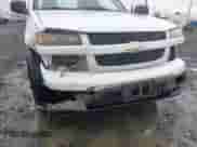 2010 Chevrolet Colorado z VIN 1GCHTBD98A8135308, wystawiony jako IAAI lot #41311958 z przebiegiem 96 508 mil mil oraz . Historia ofert i sprzedaży dostępna na DreamBid. Obrazek 6.