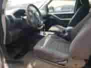 2018 Nissan Frontier SV z VIN 1N6BD0CT7JN718066, wystawiony jako Copart lot #60605775 z przebiegiem 95 596 mil mil oraz Szkoda całkowita • Salvage title. Historia ofert i sprzedaży dostępna na DreamBid. Obrazek 7.