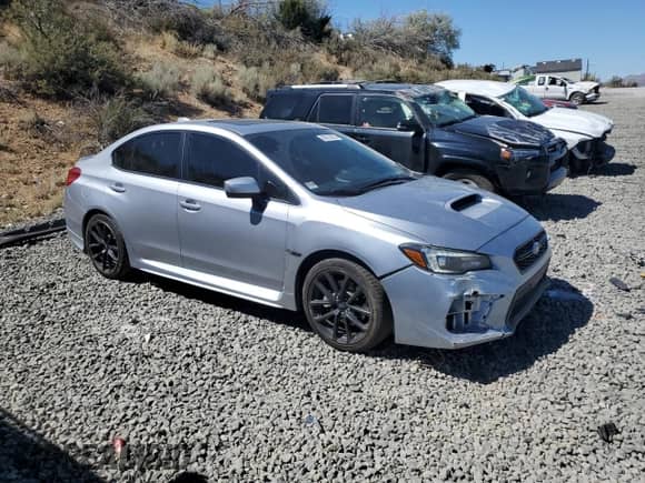 2018 Subaru WRX Limited z VIN JF1VA1F69J9811030, wystawiony jako Copart lot #69013635 z przebiegiem 132 574 mil mil oraz Szkoda całkowita • Salvage title. Historia ofert i sprzedaży dostępna na DreamBid. Obrazek 4.