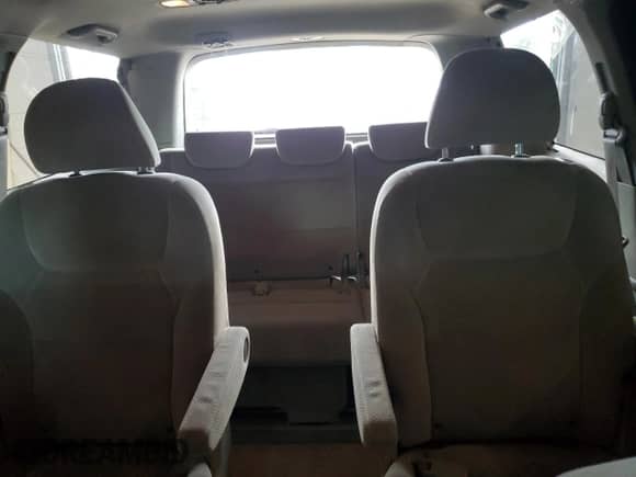 2005 Honda Odyssey LX with VIN 5FNRL38295B111631, listed as a Copart auction lot 67017355 with 238,272 mi miles and Clean title. Bid and sale history available at DreamBid. Image 10.