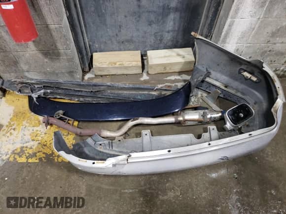 1996 Honda Accord with VIN 1HGCE664XTA019179, listed as a Copart auction lot 71292254 with 249,705 mi miles and Salvage title. Bid and sale history available at DreamBid. Image 12.