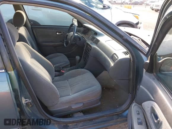 2001 Toyota Camry CE with VIN 4T1BG22K61U856097, listed as a IAAI auction lot 43319135 with Not provided miles and . Bid and sale history available at DreamBid. Image 5.