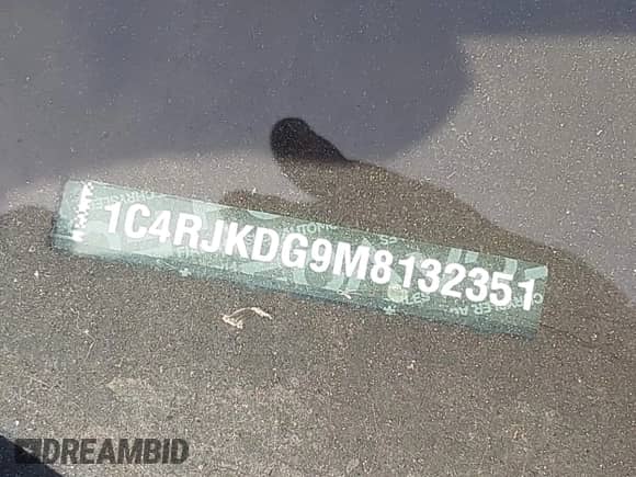 2021 Jeep Grand Cherokee Overland with VIN 1C4RJKDG9M8132351, listed as a IAAI auction lot 42339323 with 81,717 mi miles and . Bid and sale history available at DreamBid. Image 17.