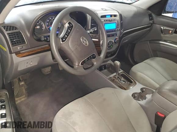 2011 Hyundai Santa Fe GLS z VIN 5XYZGDAG2BG053124, wystawiony jako Copart lot #55978845 z przebiegiem 108 816 mil mil oraz Szkoda całkowita • Salvage title. Historia ofert i sprzedaży dostępna na DreamBid. Obrazek 8.