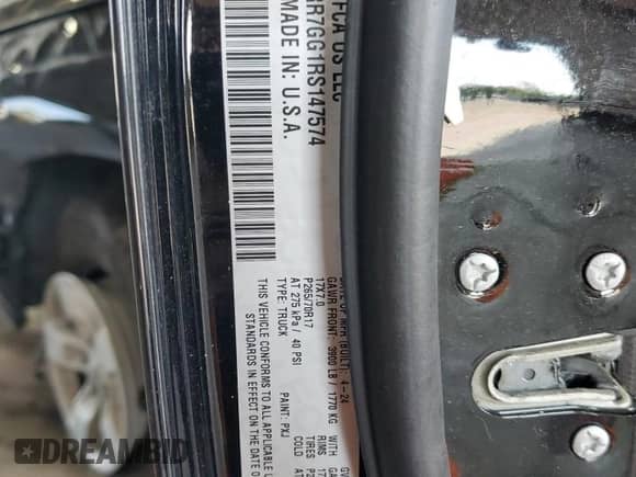 2024 Ram 1500 SLT z VIN 1C6RR7GG1RS147574, wystawiony jako Copart lot #68255525 z przebiegiem 28 206 mil mil oraz Nie do naprawy • Non repairable. Historia ofert i sprzedaży dostępna na DreamBid. Obrazek 12.
