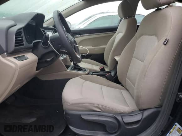 2019 Hyundai Elantra SE с VIN 5NPD74LF7KH434135, выставлен на аукционе Copart как лот 81619935 с пробегом 64 560 миль миль и Списание • Salvage title. История ставок и продаж доступна на DreamBid. Изображение 7.