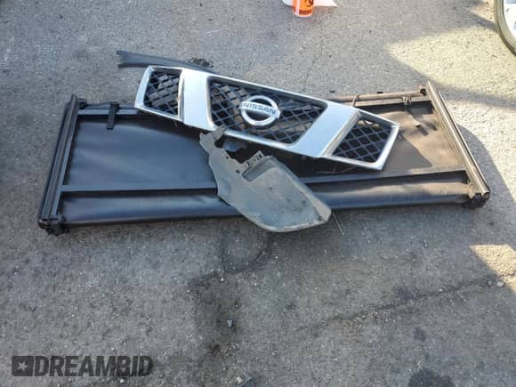 2005 Nissan Frontier SE z VIN 1N6AD06W95C403370, wystawiony jako Copart lot #82293115 z przebiegiem 263 899 mil mil oraz Szkoda całkowita • Salvage title. Historia ofert i sprzedaży dostępna na DreamBid. Obrazek 12.