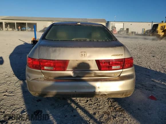 2005 Honda Accord EX с VIN 1HGCM56785A031731, выставлен на аукционе Copart как лот 82466555 с пробегом 249 484 миль миль и Списание • Salvage title. История ставок и продаж доступна на DreamBid. Изображение 6.