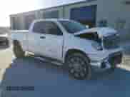 2012 Toyota Tundra z VIN 5TFRM5F13CX040352, wystawiony jako Copart lot #82679795 z przebiegiem 131 423 mil mil oraz Szkoda całkowita • Salvage title. Historia ofert i sprzedaży dostępna na DreamBid. Obrazek 4.
