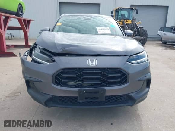 2024 Honda HR-V LX с VIN 3CZRZ1H33RM739725, выставлен на аукционе IAAI как лот 42440597 с пробегом 16 323 миль миль и . История ставок и продаж доступна на DreamBid. Изображение 13.