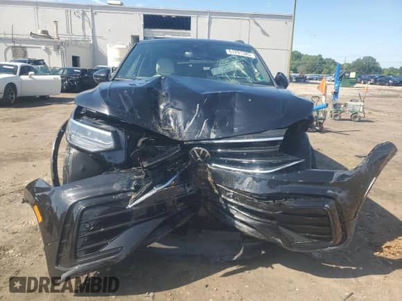 2024 Volkswagen Tiguan SE R-Line Black z VIN 3VV8B7AX3RM211299, wystawiony jako Copart lot #61291385 z przebiegiem 1 614 mil mil oraz Szkoda całkowita • Salvage title. Historia ofert i sprzedaży dostępna na DreamBid. Obrazek 5.