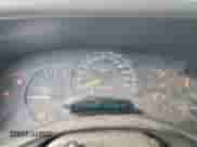 2006 GMC Sierra 1500 SLE с VIN 1GTEC19T66E210162, выставлен на аукционе Copart как лот 75599884 с пробегом 175 350 миль миль и Списание • Salvage title. История ставок и продаж доступна на DreamBid. Изображение 9.