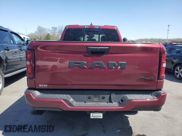 2025 Ram 1500 Tradesman z VIN 1C6RRFCG0SN554757, wystawiony jako Copart lot #51155325 z przebiegiem 12 045 mil mil oraz Szkoda całkowita • Salvage title. Historia ofert i sprzedaży dostępna na DreamBid. Obrazek 6.
