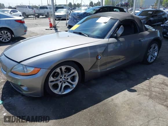2003 BMW Z4 3.0i with VIN 4USBT53473LU00534, listed as a IAAI auction lot 41858369 with 80,612 mi miles and . Bid and sale history available at DreamBid. Image 17.