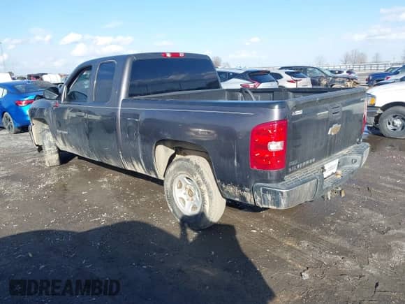 2011 Chevrolet Silverado 1500 LT z VIN 1GCRCSEAXBZ269861, wystawiony jako IAAI lot #41469839 z przebiegiem 199 929 mil mil oraz . Historia ofert i sprzedaży dostępna na DreamBid. Obrazek 3.