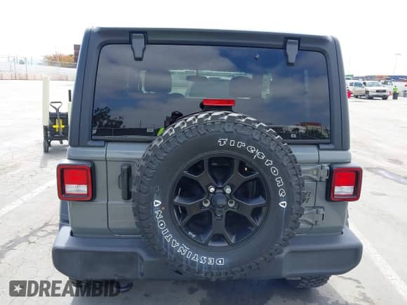 2022 Jeep Wrangler Sport S z VIN 1C4GJXAN2NW176325, wystawiony jako IAAI lot #42168112 z przebiegiem 18 004 mil mil oraz . Historia ofert i sprzedaży dostępna na DreamBid. Obrazek 17.