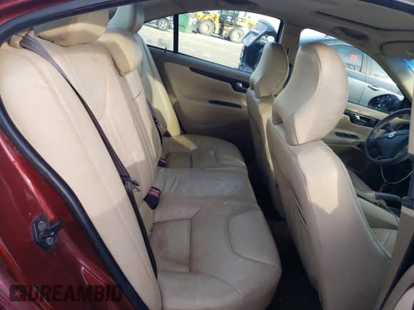 2001 Volvo S60 с VIN YV1RS61R512081241, выставлен на аукционе Copart как лот 43584055 с пробегом 115 211 миль миль и Списание • Salvage title. История ставок и продаж доступна на DreamBid. Изображение 10.