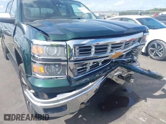 2015 Chevrolet Silverado 1500 LTZ z VIN 3GCUKSEC5FG129298, wystawiony jako IAAI lot #43394371 z przebiegiem 246 150 mil mil oraz . Historia ofert i sprzedaży dostępna na DreamBid. Obrazek 6.