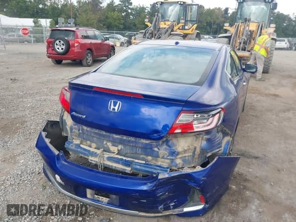 2017 Honda Accord EX-L with VIN 1HGCT1B80HA009768, listed as a IAAI auction lot 43288038 with 75,117 mi miles and . Bid and sale history available at DreamBid. Image 4.