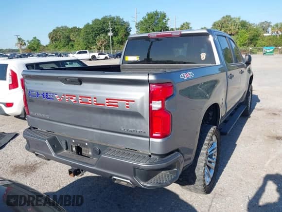 2020 Chevrolet Silverado 1500 Custom с VIN 1GCUYBEF1LZ201263, выставлен на аукционе IAAI как лот 42021668 с пробегом 80 408 миль миль и . История ставок и продаж доступна на DreamBid. Изображение 16.