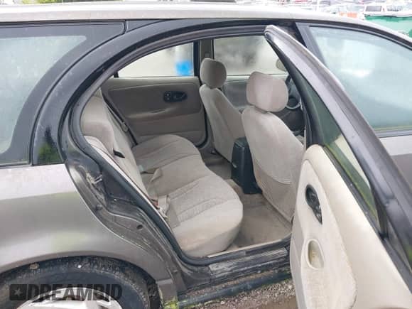 2000 Saturn SW with VIN 1G8ZJ8274YZ132063, listed as a IAAI auction lot 42453187 with 140,166 mi miles and . Bid and sale history available at DreamBid. Image 8.