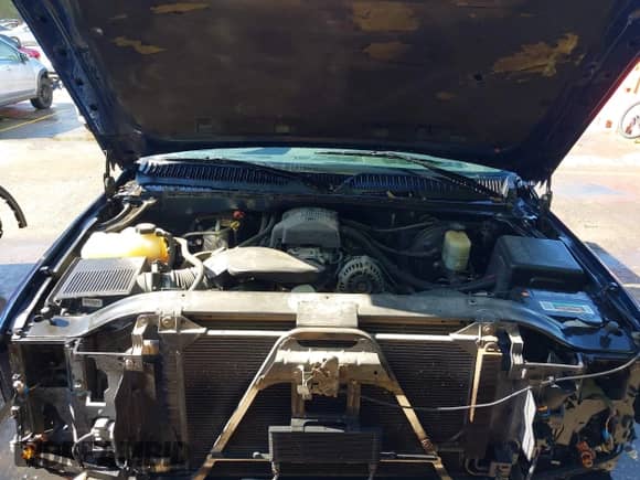 2000 Chevrolet Silverado 1500 with VIN 1GCEC14TXYE381197, listed as a IAAI auction lot 42275123 with 114,188 mi miles and . Bid and sale history available at DreamBid. Image 10.