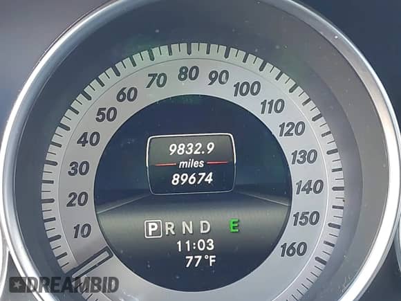 2014 Mercedes-Benz C 250 Sport с VIN WDDGF4HB3EG241520, выставлен на аукционе IAAI как лот 43016977 с пробегом 89 674 миль миль и . История ставок и продаж доступна на DreamBid. Изображение 16.