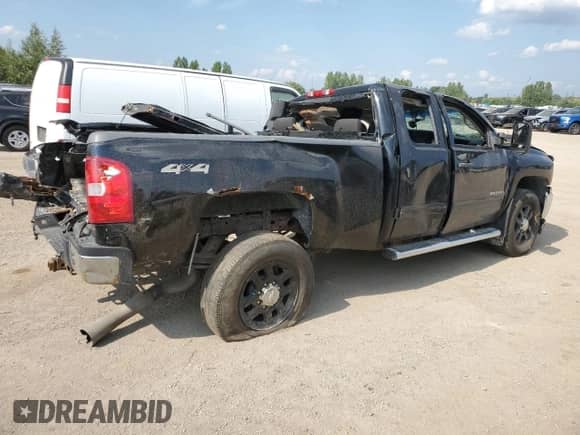 2011 Chevrolet Silverado 2500HD LT с VIN 1GC2KXC82BZ253736, выставлен на аукционе Copart как лот 66689505 с пробегом Не указан миль и На запчасти • Non repairable. История ставок и продаж доступна на DreamBid. Изображение 3.