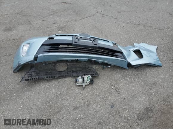 2014 Toyota Prius Four z VIN JTDKN3DU0E1746961, wystawiony jako Copart lot #70925445 z przebiegiem 133 035 mil mil oraz Szkoda całkowita • Salvage title. Historia ofert i sprzedaży dostępna na DreamBid. Obrazek 12.