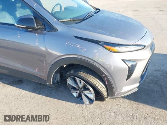 2023 Chevrolet Bolt EUV LT z VIN 1G1FY6S05P4207370, wystawiony jako IAAI lot #43173358 z przebiegiem 30 596 mil mil oraz . Historia ofert i sprzedaży dostępna na DreamBid. Obrazek 6.