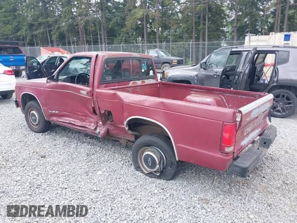 1991 Chevrolet S-10 EL с VIN 1GCCS14A1M8269826, выставлен на аукционе IAAI как лот 42532365 с пробегом 103 888 миль миль и . История ставок и продаж доступна на DreamBid. Изображение 3.