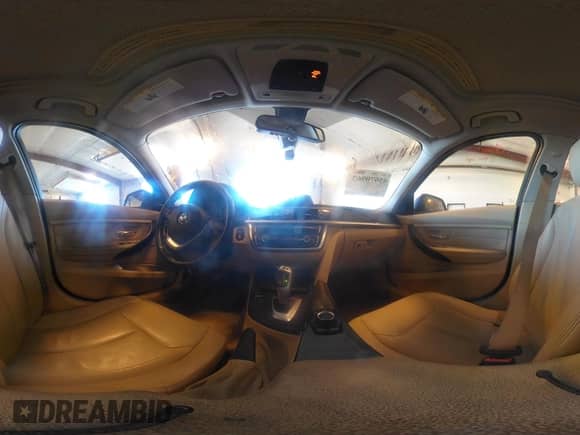 2012 BMW 3 Series 335i с VIN WBA3A9G51CNN67418, выставлен на аукционе IAAI как лот 43070962 с пробегом 119 436 миль миль и . История ставок и продаж доступна на DreamBid. Изображение 18.