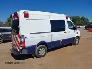 2007 Dodge Sprinter with VIN WD0PE745975218716, listed as a IAAI auction lot 43501444 with 364,731 mi miles and . Bid and sale history available at DreamBid. Image 4.