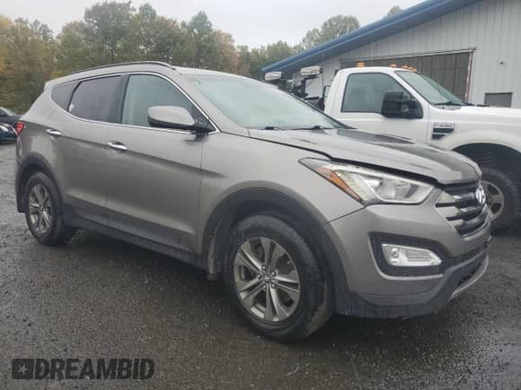 2014 Hyundai Santa Fe z VIN 5XYZUDLB0EG168724, wystawiony jako Copart lot #85573985 z przebiegiem 105 346 mil mil oraz Czysty tytuł • Clean title. Historia ofert i sprzedaży dostępna na DreamBid. Obrazek 4.