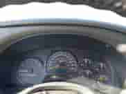 2002 Chevrolet TrailBlazer LTZ z VIN 1GNDT13S222337909, wystawiony jako IAAI lot #42326041 z przebiegiem 257 850 mil mil oraz . Historia ofert i sprzedaży dostępna na DreamBid. Obrazek 7.