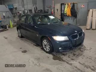 2010 BMW 3 Series 328i xDrive с VIN WBAPK5C50AA649819, выставлен на аукционе IAAI как лот 42867687 с пробегом 282 729 миль миль и . История ставок и продаж доступна на DreamBid. Изображение 1.